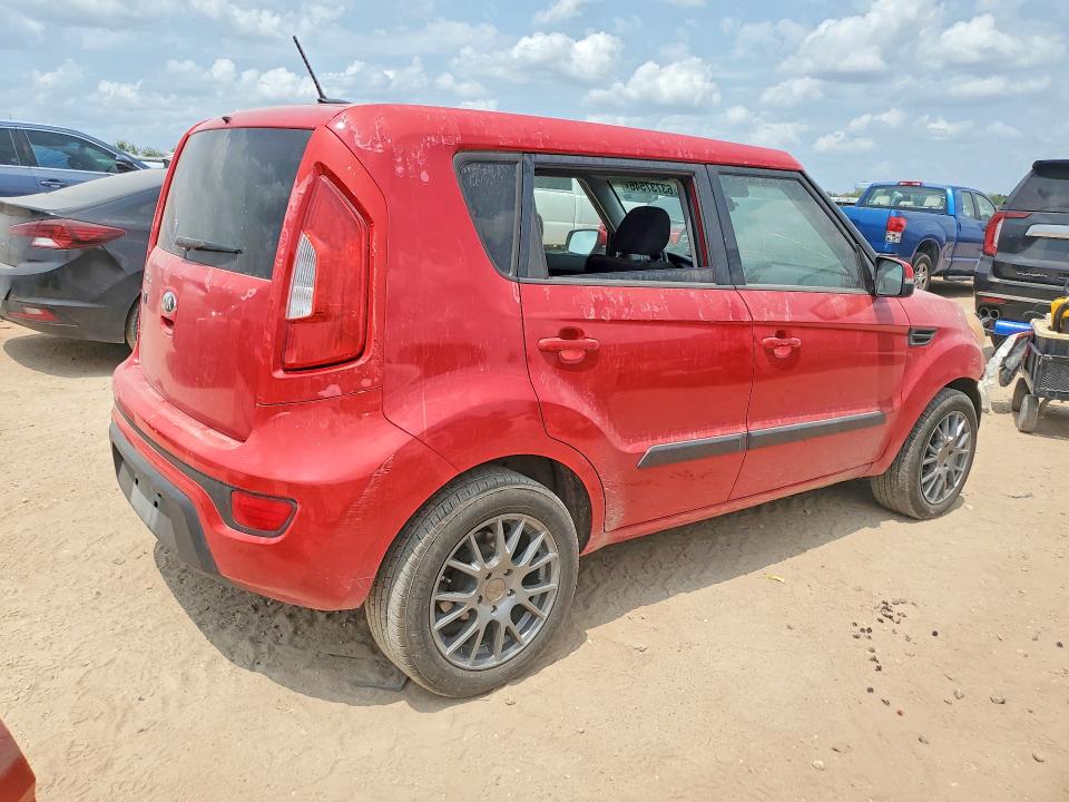 63737546 :رقم المزاد ، KNDJT2A64D7513677 vin ، 2013 Kia Soul مزاد بيع