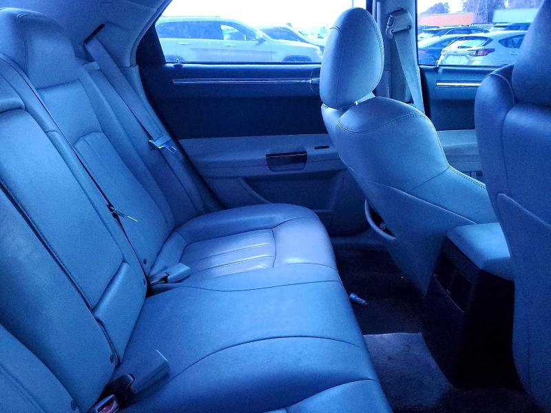 Продажа на аукционе авто 2006 Chrysler 300c, vin: 2C3LK63H16H133208, номер лота: 65902736