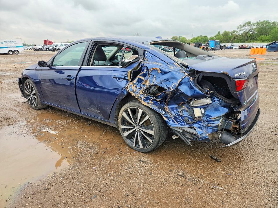 65373706 :رقم المزاد ، 1N4BL4CV4MN398066 vin ، 2021 Nissan Altima مزاد بيع