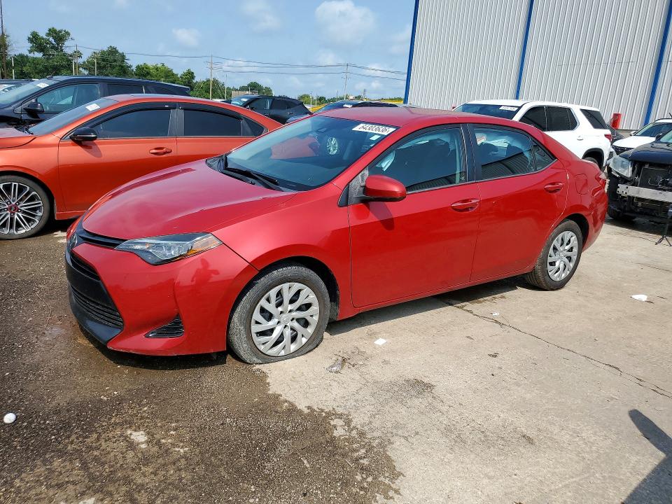 64303636 :رقم المزاد ، 2T1BURHE5HC878087 vin ، 2017 Toyota Corolla مزاد بيع