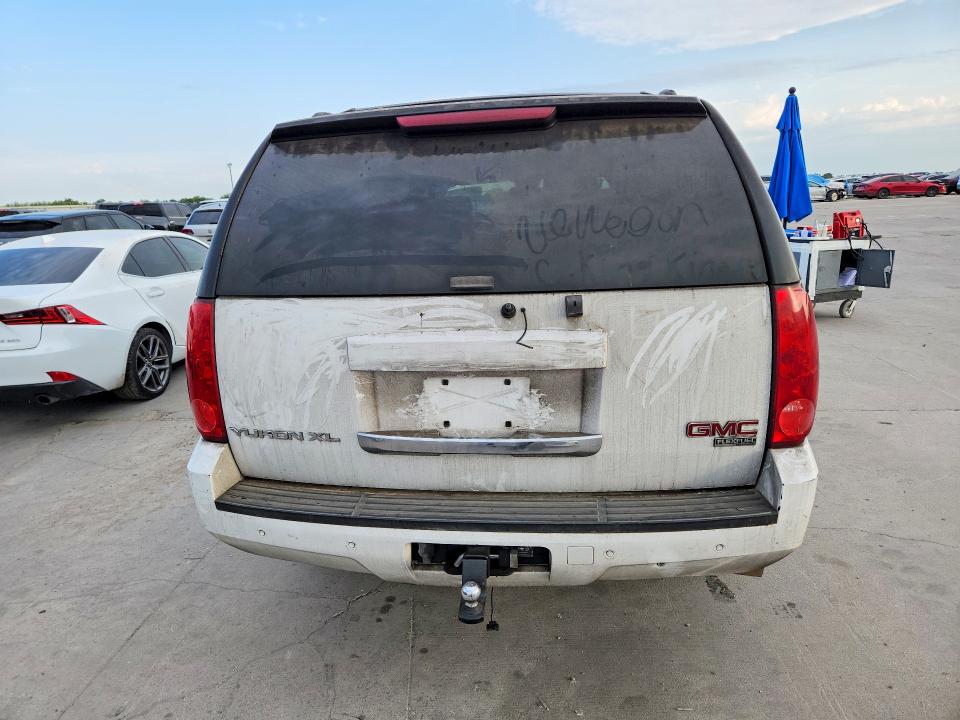 Продажа на аукционе авто 2007 Gmc Yukon Xl, vin: 1GKFC16077J187096, номер лота: 64424376