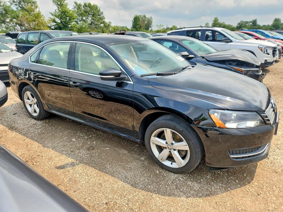 2014 Volkswagen Passat მანქანა იყიდება აუქციონზე, vin: 1VWBS7A36EC110512, აუქციონის ნომერი: 63723116