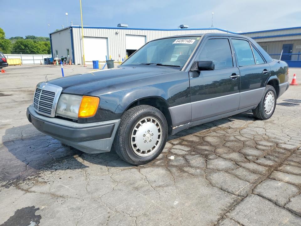 64397146 :رقم المزاد ، WDBED30E2PB912357 vin ، 1993 Mercedes-benz 300 مزاد بيع