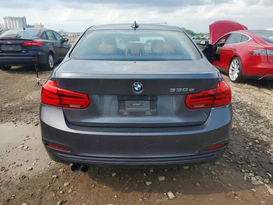 Продажа на аукционе авто 2018 Bmw 330e, vin: WBA8E1C52JA180401, номер лота: 64302666