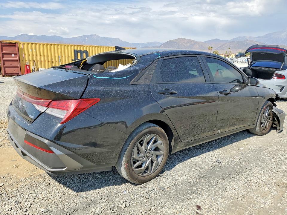 2025 Hyundai Elantra Hybrid მანქანა იყიდება აუქციონზე, vin: KMHLM4DJ2SU124774, აუქციონის ნომერი: 64490516