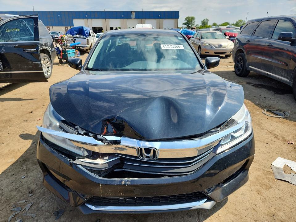 2017 Honda Accord მანქანა იყიდება აუქციონზე, vin: 1HGCR2F38HA110284, აუქციონის ნომერი: 65340086