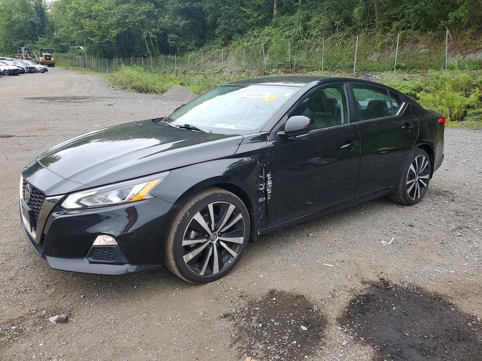 66640666 :رقم المزاد ، 1N4BL4CWXNN302340 vin ، 2022 Nissan Altima مزاد بيع
