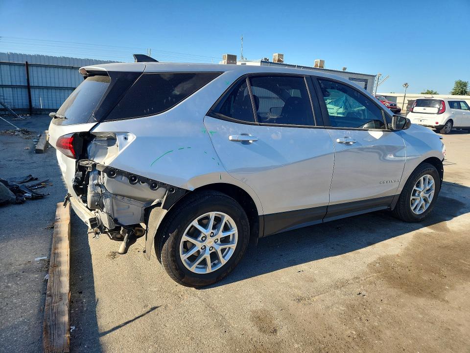 64554626 :رقم المزاد ، 2GNAXHEV7N6102470 vin ، 2022 Chevrolet Equinox مزاد بيع
