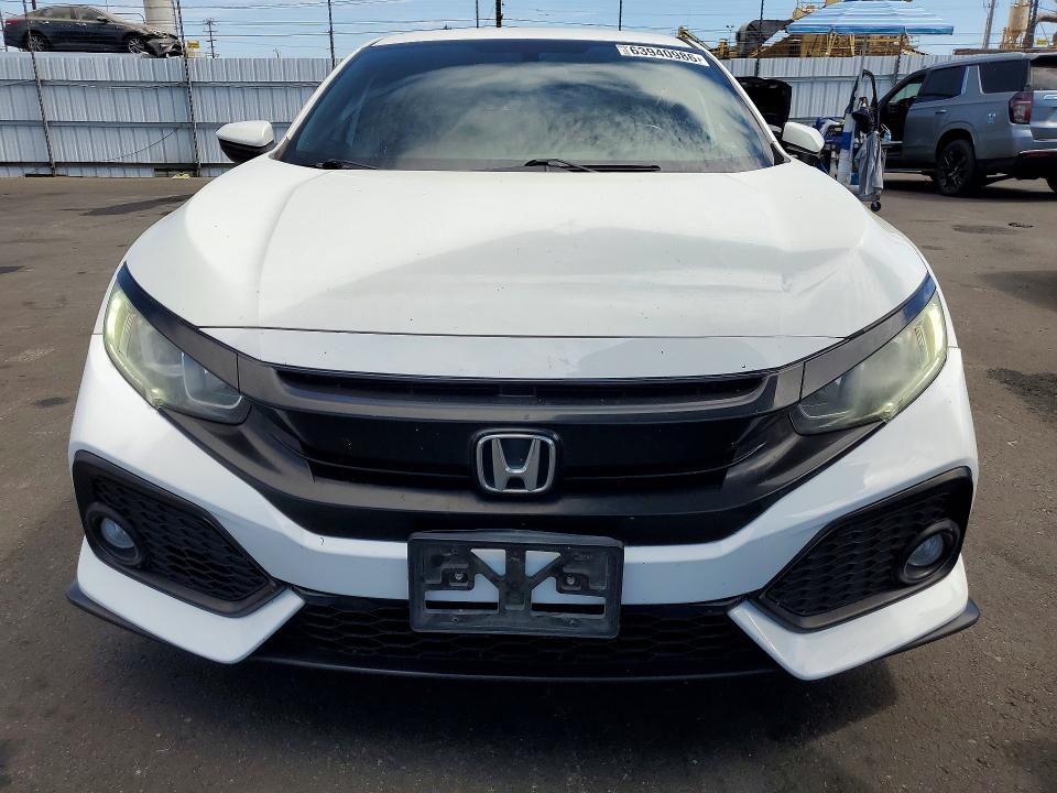 2018 Honda Civic მანქანა იყიდება აუქციონზე, vin: SHHFK7H42JU412121, აუქციონის ნომერი: 63940986