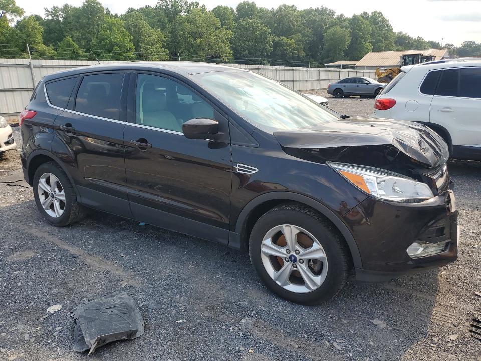 2013 Ford Escape მანქანა იყიდება აუქციონზე, vin: 1FMCU9GX5DUB37664, აუქციონის ნომერი: 64194746