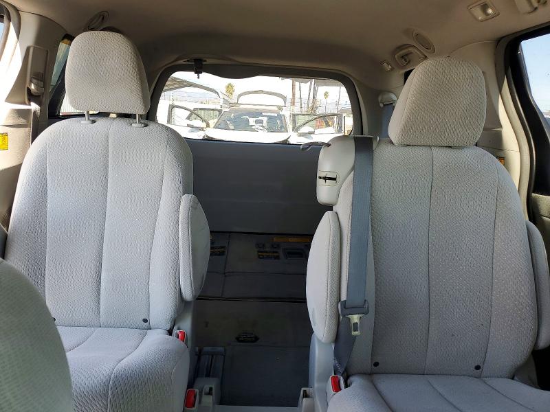 Aukcja sprzedaży 2013 Toyota Sienna, vin: 5TDKK3DC3DS302944, numer aukcji: 64652836