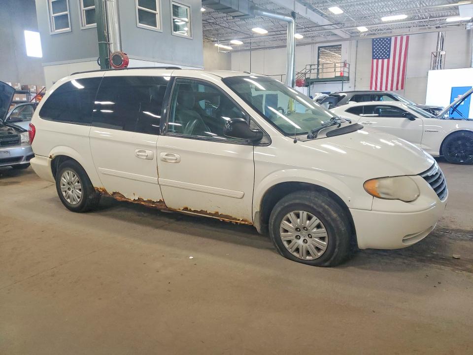 Продажа на аукционе авто 2007 Chrysler Town & Country, vin: 2A4GP44R67R343366, номер лота: 63819496