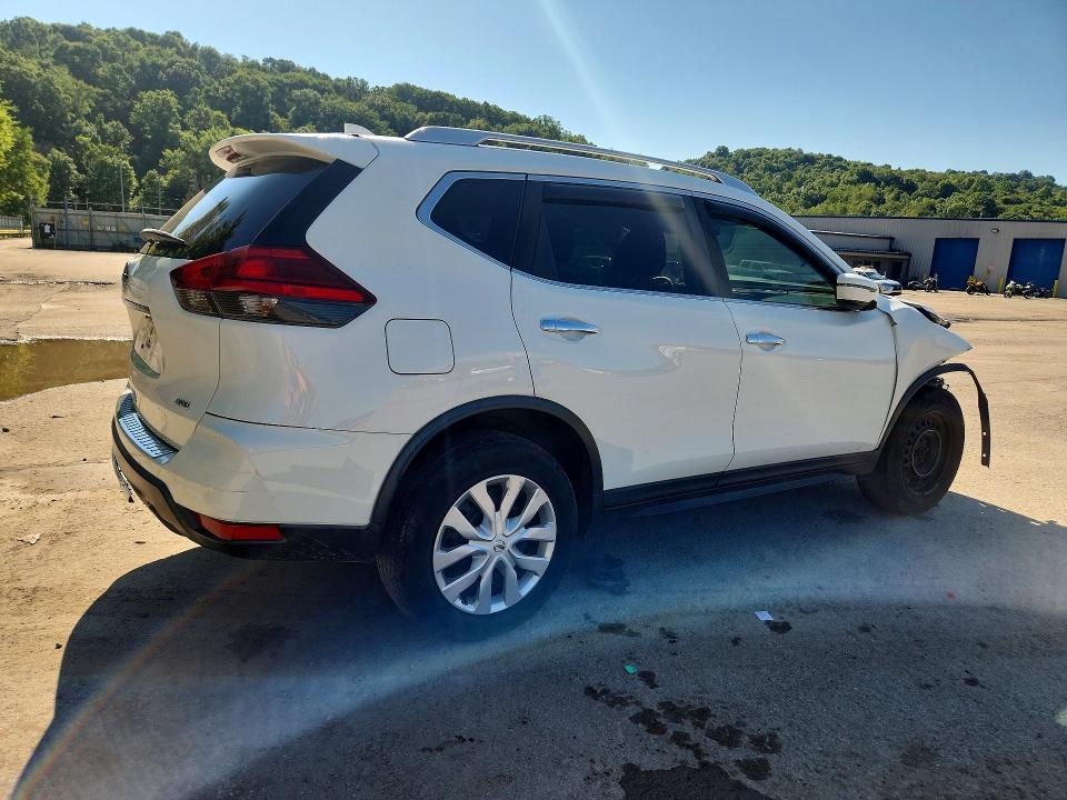 Aukcja sprzedaży 2017 Nissan Rogue, vin: KNMAT2MV3HP536599, numer aukcji: 63390266