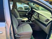 Продаж на аукціоні авто 2018 Kia Sedona, vin: KNDMA5C1XJ6403384, номер лоту: 65026176
