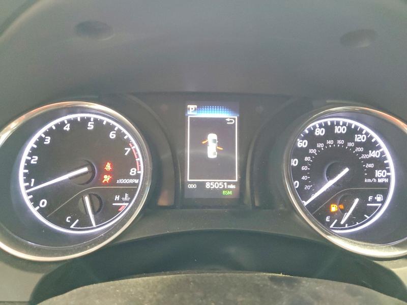 65582256 :رقم المزاد ، 4T1B11HK6JU668067 vin ، 2018 Toyota Camry مزاد بيع
