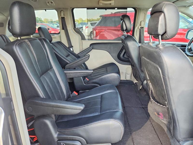 66453066 :رقم المزاد ، 2C4RC1CG6DR723036 vin ، 2013 Chrysler Town & Country مزاد بيع
