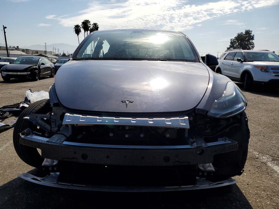 63896076 :رقم المزاد ، 7SAYGDEF1PF698166 vin ، 2020 Tesla Model  Y مزاد بيع