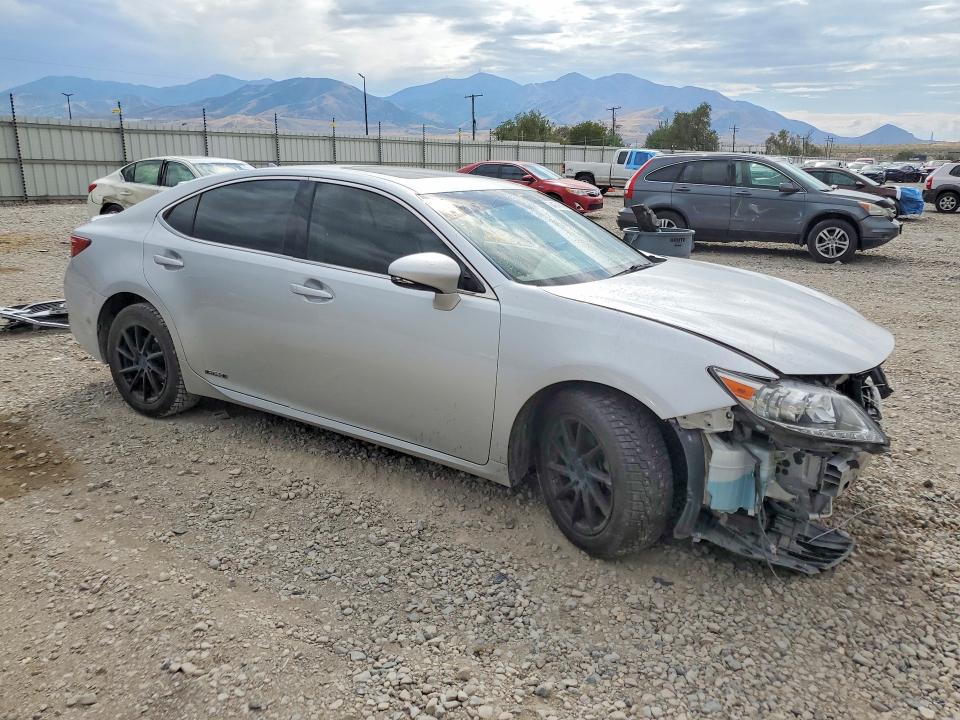 64674516 :رقم المزاد ، JTHBW1GG8E2063941 vin ، 2014 Lexus Es مزاد بيع