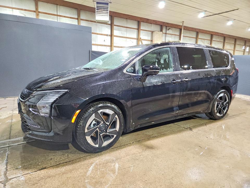 65257296 :رقم المزاد ، 2C4RC1GG4VR557126 vin ، 2027 Chrysler Pacifica مزاد بيع