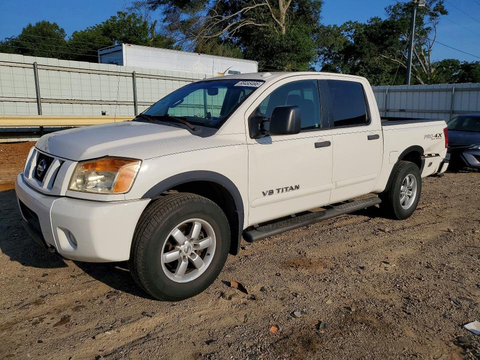 66485466 :رقم المزاد ، 1N6BA0EC9CN303436 vin ، 2012 Nissan Titan مزاد بيع