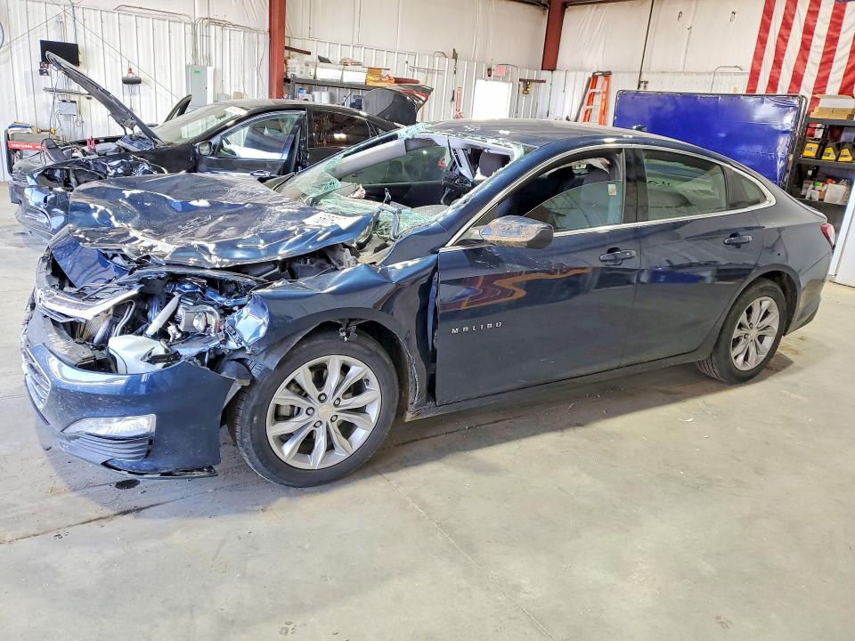 Продажа на аукционе авто 2021 Chevrolet Malibu, vin: 1G1ZD5ST4MF074890, номер лота: 66054246