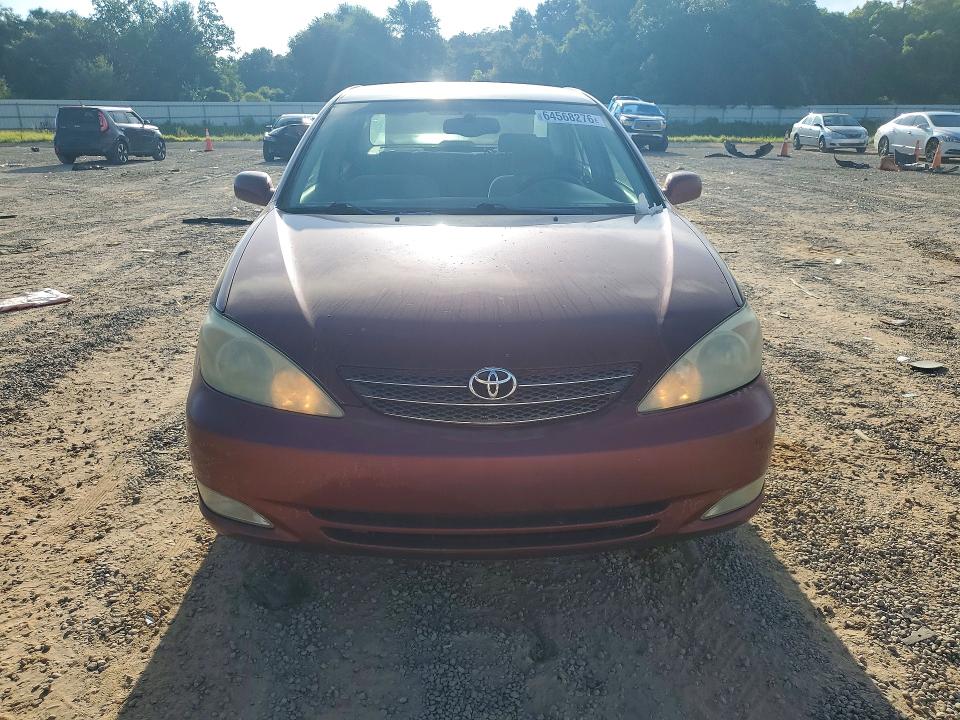 64568276 :رقم المزاد ، 4T1BE32K23U134821 vin ، 2003 Toyota Camry مزاد بيع