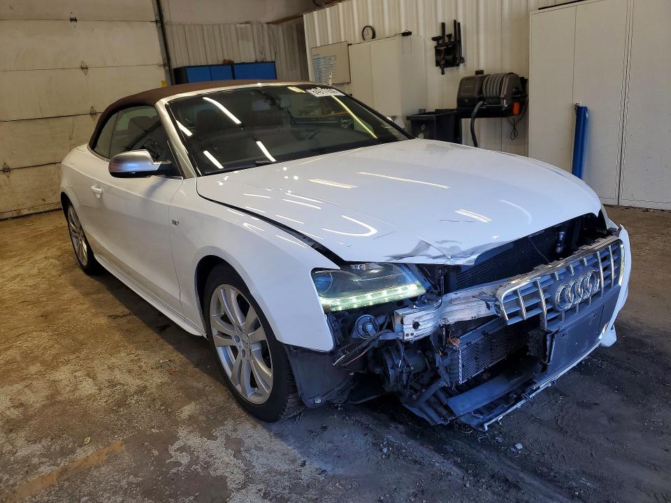 64918956 :رقم المزاد ، WAUVGAFH5BN009400 vin ، 2011 Audi S5 مزاد بيع