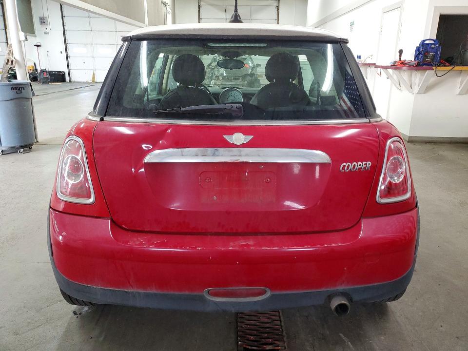 Продажа на аукционе авто 2011 Mini Cooper, vin: WMWSU3C55BT252122, номер лота: 64294026