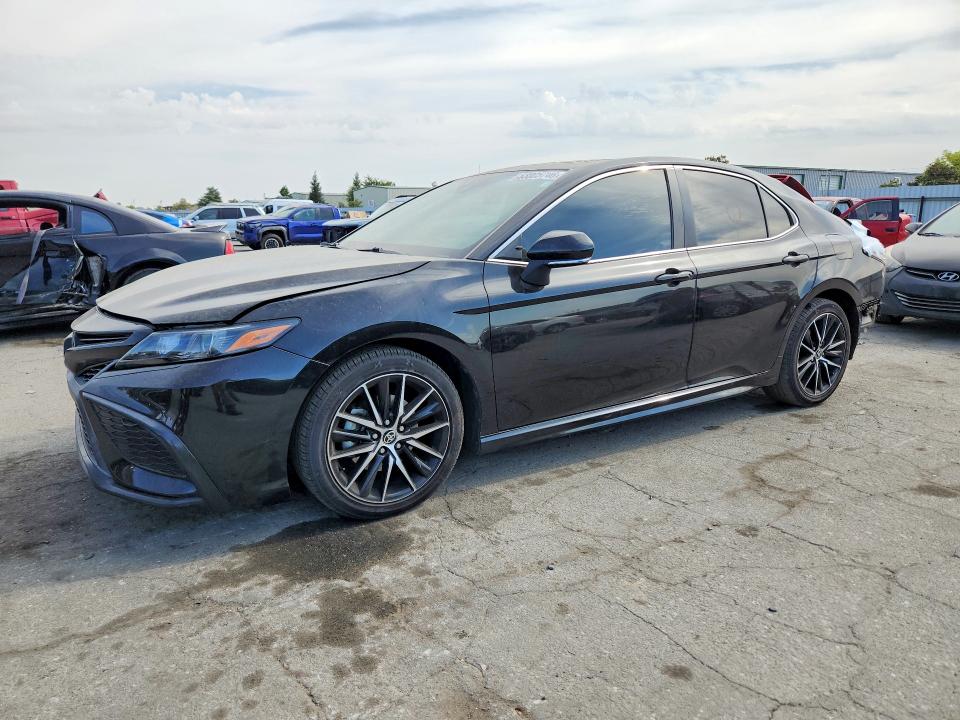 Auction sale of the 2021 Toyota Camry, vin: 4T1T11AK0MU474881, lot number: 63005746