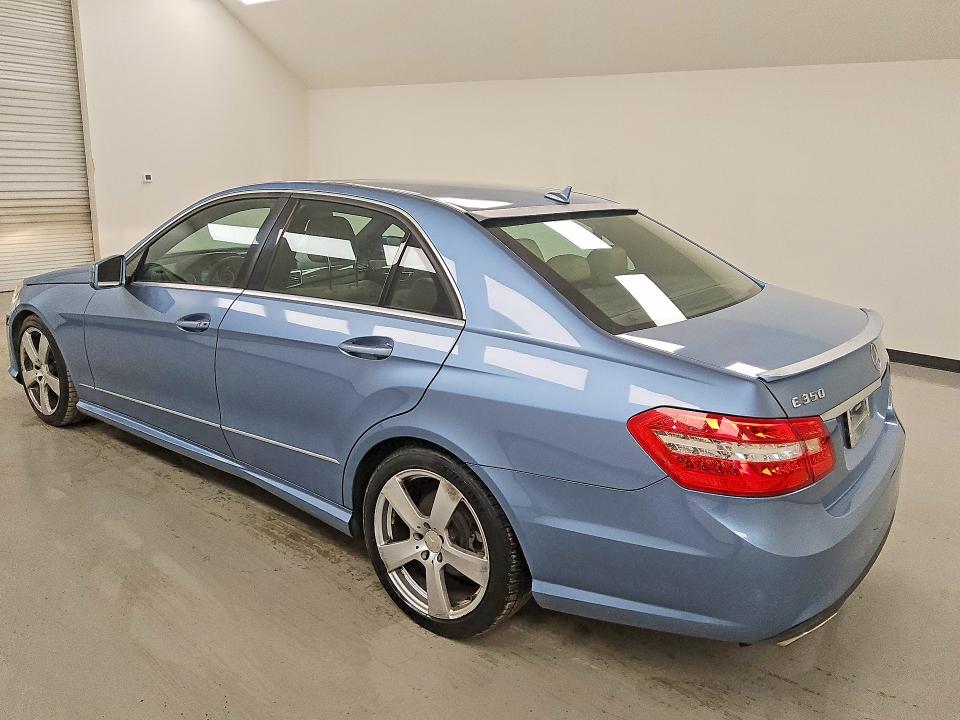 2010 Mercedes-benz E მანქანა იყიდება აუქციონზე, vin: WDDHF5GBXAA084836, აუქციონის ნომერი: 62324216