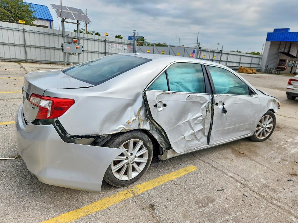 2014 Toyota Camry მანქანა იყიდება აუქციონზე, vin: 4T1BK1FK3EU540052, აუქციონის ნომერი: 64763066
