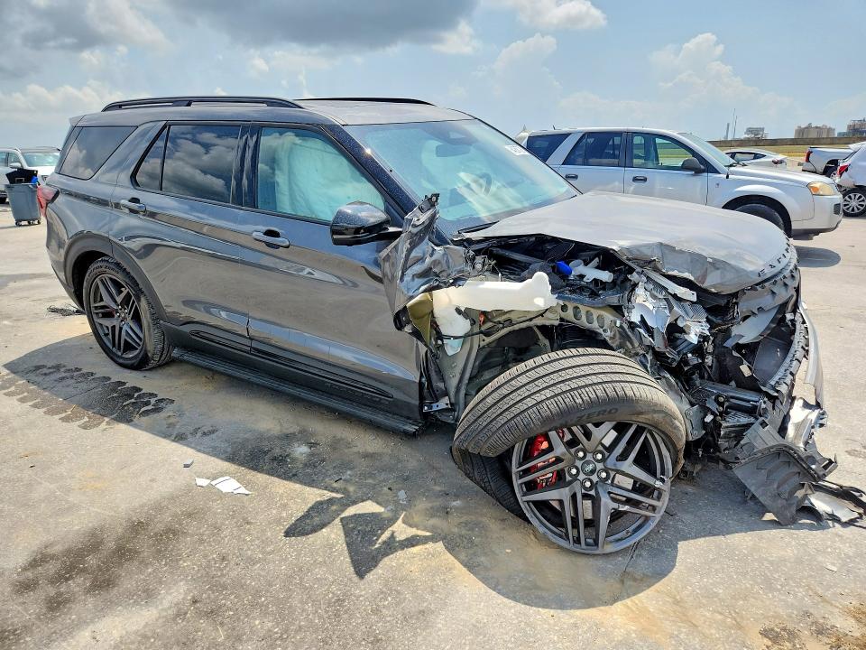 2026 Ford Explorer მანქანა იყიდება აუქციონზე, vin: 1FMWK8GCXTGB58887, აუქციონის ნომერი: 64066136