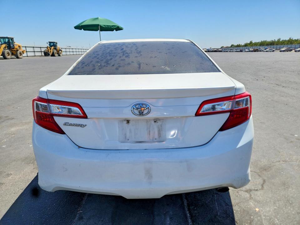 2013 Toyota Camry მანქანა იყიდება აუქციონზე, vin: 4T1BF1FK9DU260221, აუქციონის ნომერი: 64149056