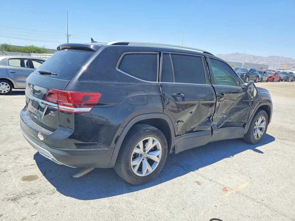 2018 Volkswagen Atlas მანქანა იყიდება აუქციონზე, vin: 1V2LR2CA4JC586400, აუქციონის ნომერი: 63417226