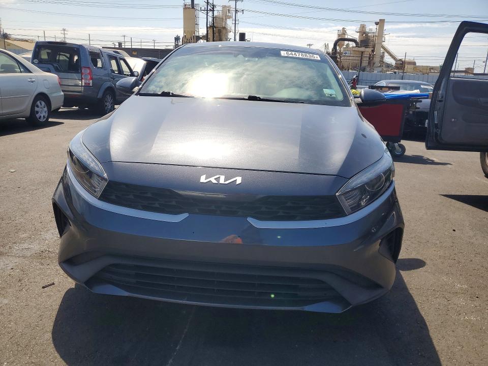 64478836 :رقم المزاد ، 3KPF24AD0NE468211 vin ، 2022 Kia Forte مزاد بيع