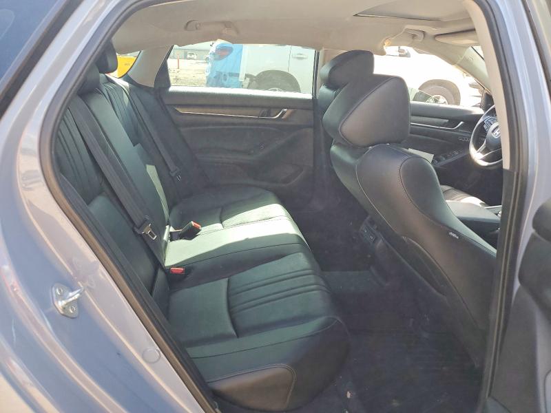 Продажа на аукционе авто 2022 Honda Accord, vin: 1HGCV2F97NA011080, номер лота: 64910406