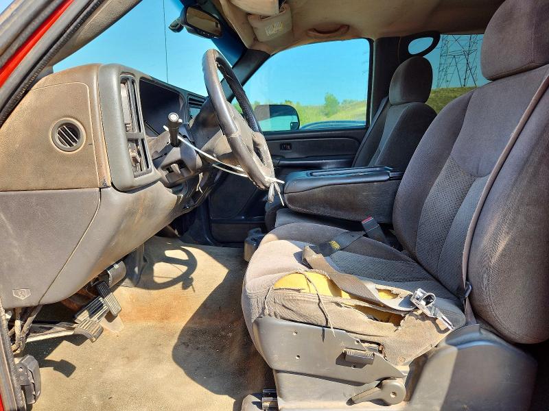 63923656 :رقم المزاد ، 1GCJC33245F960730 vin ، 2005 Chevrolet Silverado مزاد بيع
