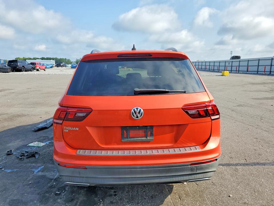 Продажа на аукционе авто 2019 Volkswagen Tiguan, vin: 3VV3B7AX3KM159687, номер лота: 65863166
