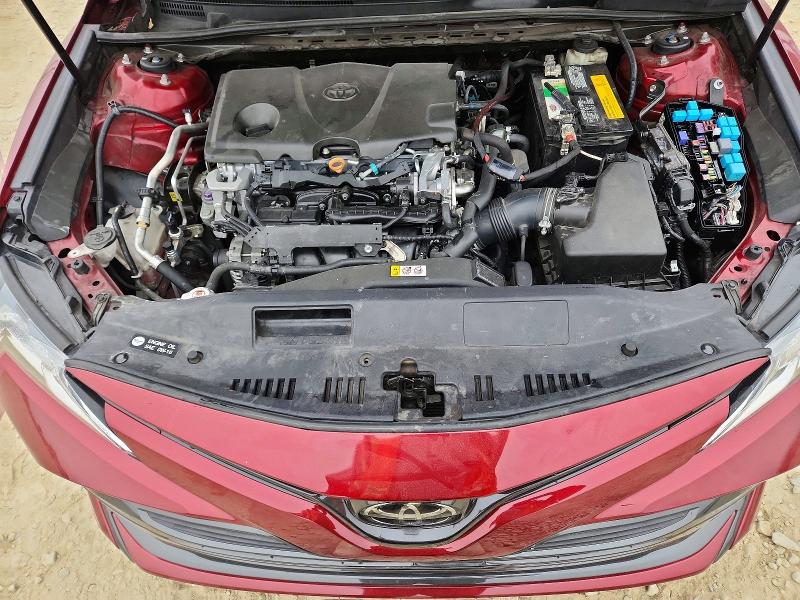 64661896 :رقم المزاد ، 4T1B11HK3JU600843 vin ، 2018 Toyota Camry مزاد بيع
