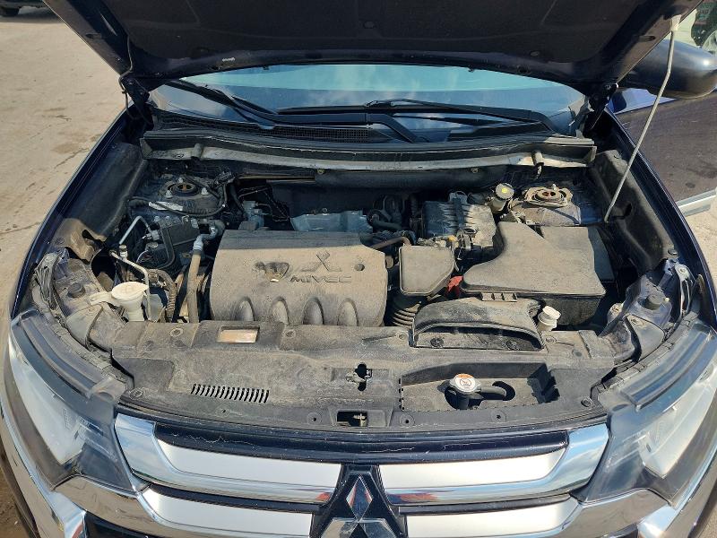 63922016 :رقم المزاد ، JA4AZ3A31JZ059294 vin ، 2018 Mitsubishi Outlander مزاد بيع