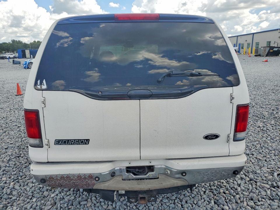 2001 Ford Excursion მანქანა იყიდება აუქციონზე, vin: 1FMNU42F01EA10854, აუქციონის ნომერი: 65049626