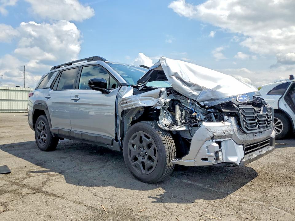 2026 Subaru Outback მანქანა იყიდება აუქციონზე, vin: JF2BUPDD0TY504638, აუქციონის ნომერი: 67069036
