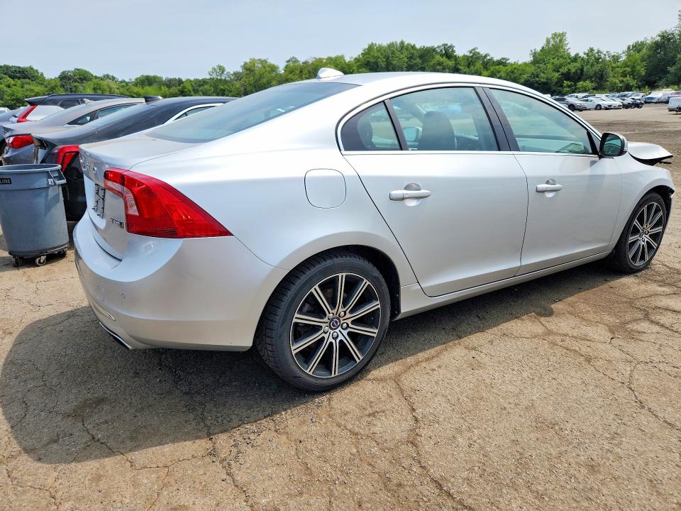 Aukcja sprzedaży 2017 Volvo S60, vin: LYV402TM2HB126709, numer aukcji: 64295946