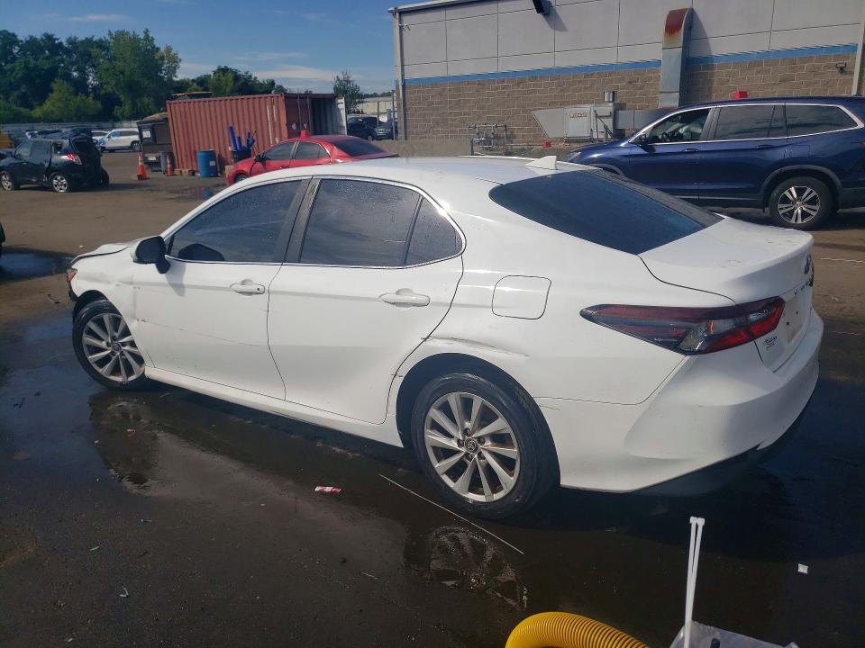 2022 Toyota Camry მანქანა იყიდება აუქციონზე, vin: 4T1C11AK5NU628325, აუქციონის ნომერი: 67134696