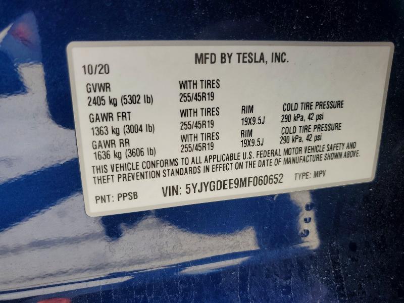 63806826 :رقم المزاد ، 5YJYGDEE9MF060652 vin ، 2021 Tesla Model Y مزاد بيع