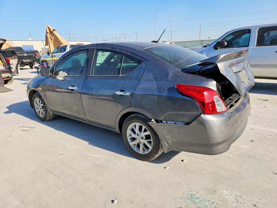 64998766 :رقم المزاد ، 3N1CN7AP8KL817115 vin ، 2019 Nissan Versa مزاد بيع