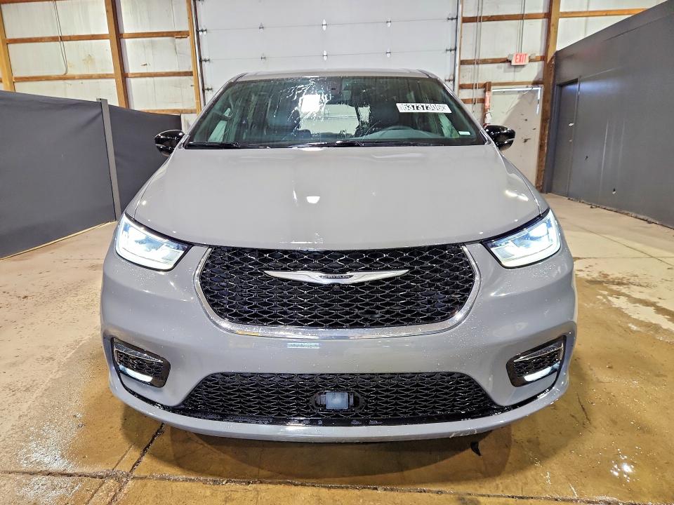 Auction sale of the 2025 Chrysler Pacifica, vin: 2C4RC1BG2SR556043, lot number: 63737306