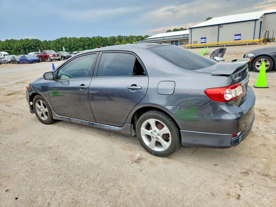 64115116 :رقم المزاد ، 2T1BU4EE0BC606688 vin ، 2011 Toyota Corolla مزاد بيع