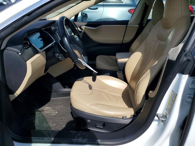 2013 Tesla Model S მანქანა იყიდება აუქციონზე, vin: 5YJSA1CN8DFP03405, აუქციონის ნომერი: 65992726