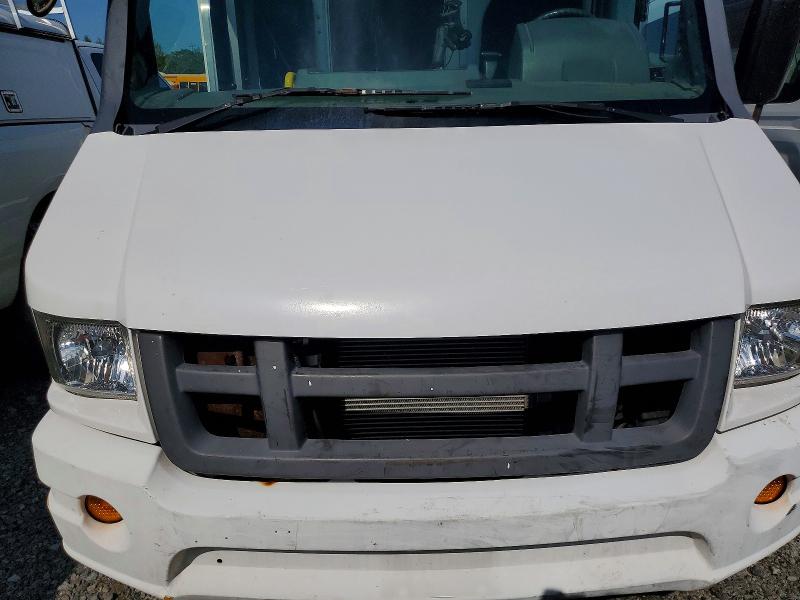 63482866 :رقم المزاد ، JALB4T178J7W00833 vin ، 2018 Isuzu Npr مزاد بيع